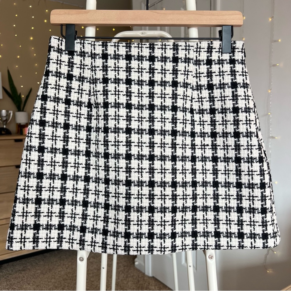 Nice to Meet Chuu Black White Houndstooth Tweed Mini Skirt Size Medium